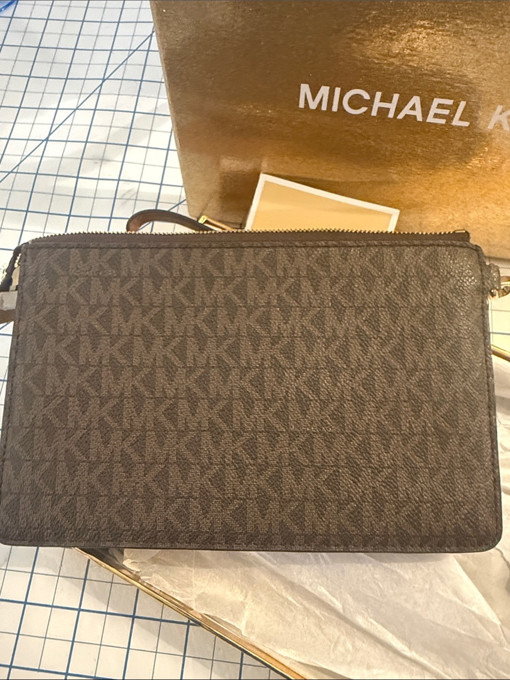 Michael Kors Studded Signature Wristlet Clutch – Brown – Brand New, 2017, VEGAN - Picture 12 of 15